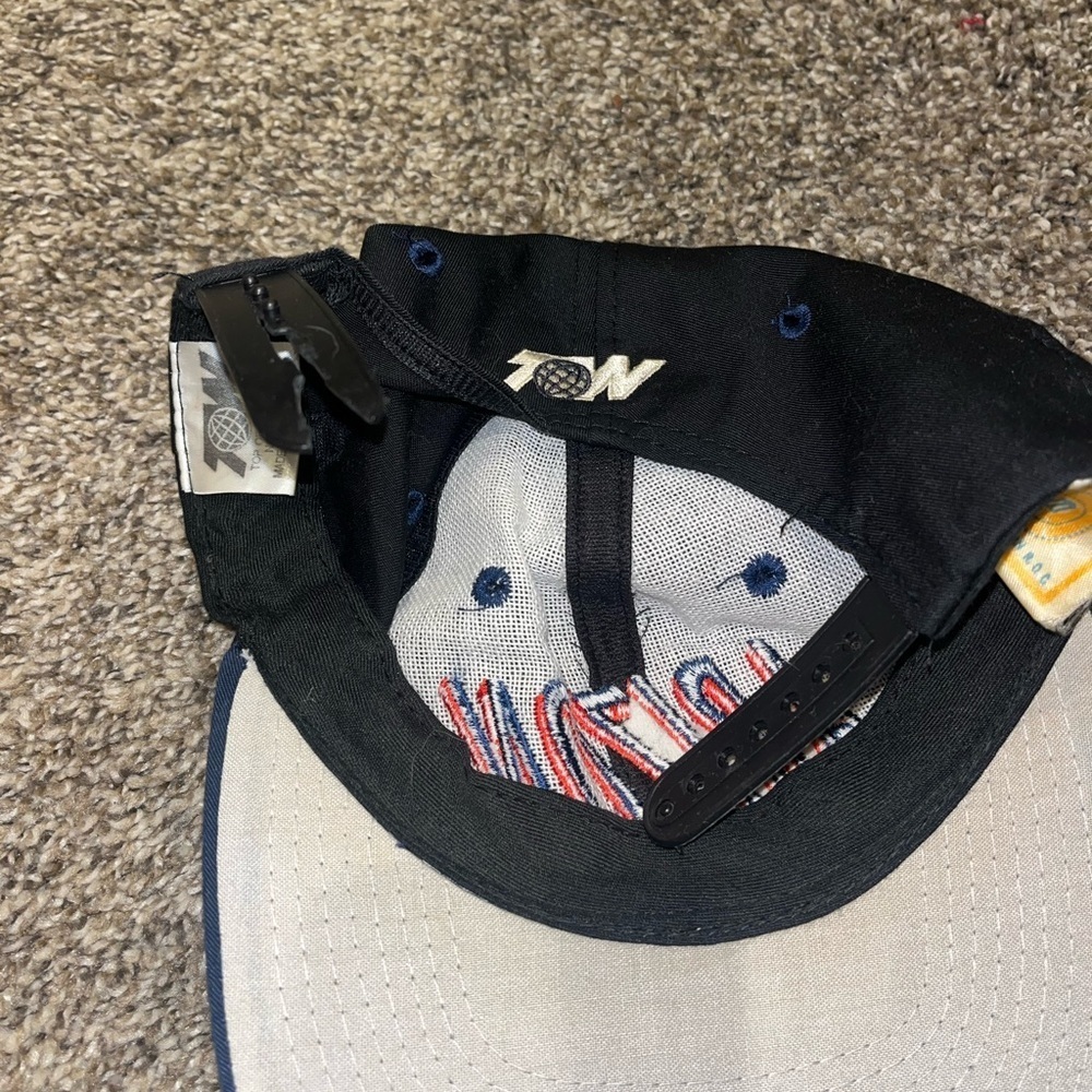 Vintage 1990s Top of the Word Arizona Wildcats hat - Picture 6 of 9